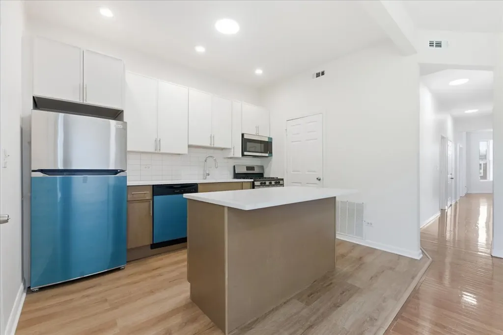 6506 South Saint Lawrence Avenue Chicago IL 60637
