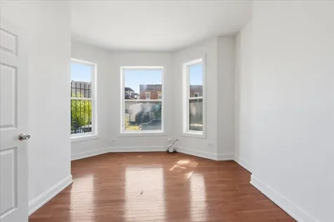 6506 South Saint Lawrence Avenue Chicago IL 60637
