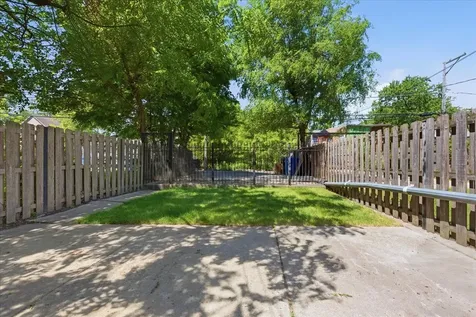 6506 South Saint Lawrence Avenue Chicago IL 60637