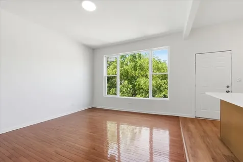 6506 South Saint Lawrence Avenue Chicago IL 60637