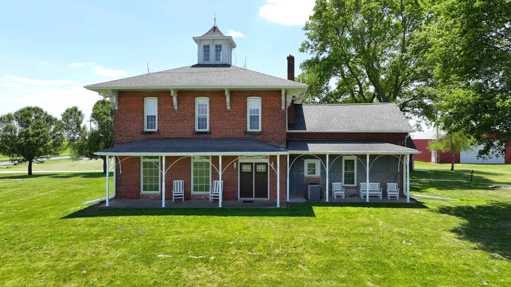 17331 Hillside Road Morrison IL 61270