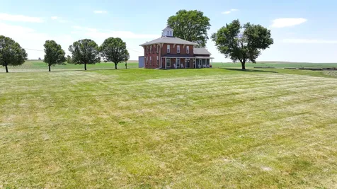 17331 Hillside Road Morrison IL 61270
