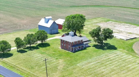 17331 Hillside Road Morrison IL 61270
