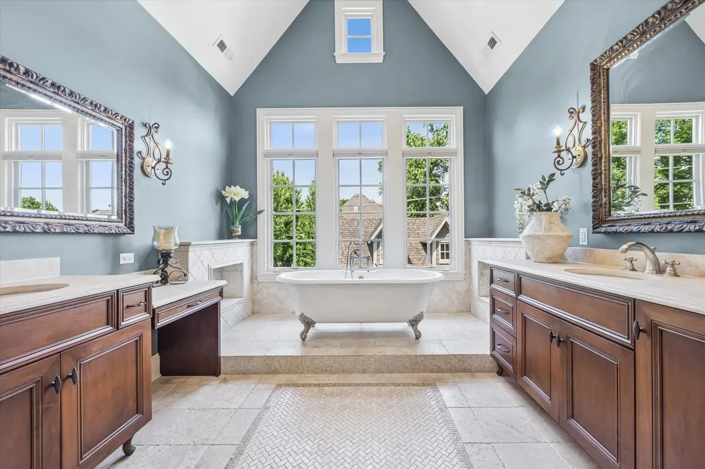 28 South Adams Street Hinsdale IL 60521