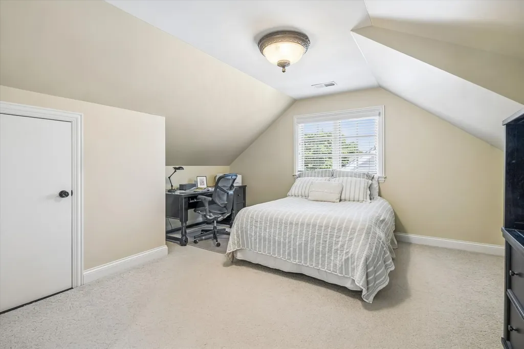 28 South Adams Street Hinsdale IL 60521