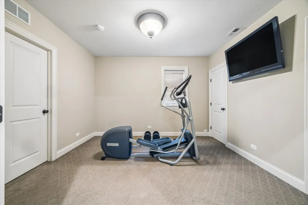 28 South Adams Street Hinsdale IL 60521