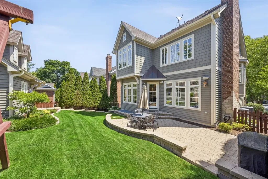 28 South Adams Street Hinsdale IL 60521