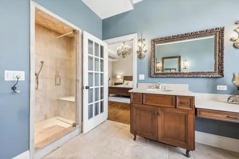 28 South Adams Street Hinsdale IL 60521