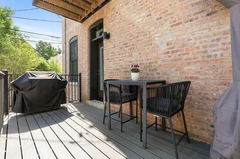 2312 West Charleston Street Chicago IL 60647
