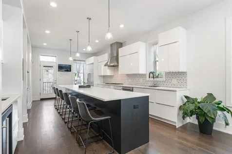 2312 West Charleston Street Chicago IL 60647