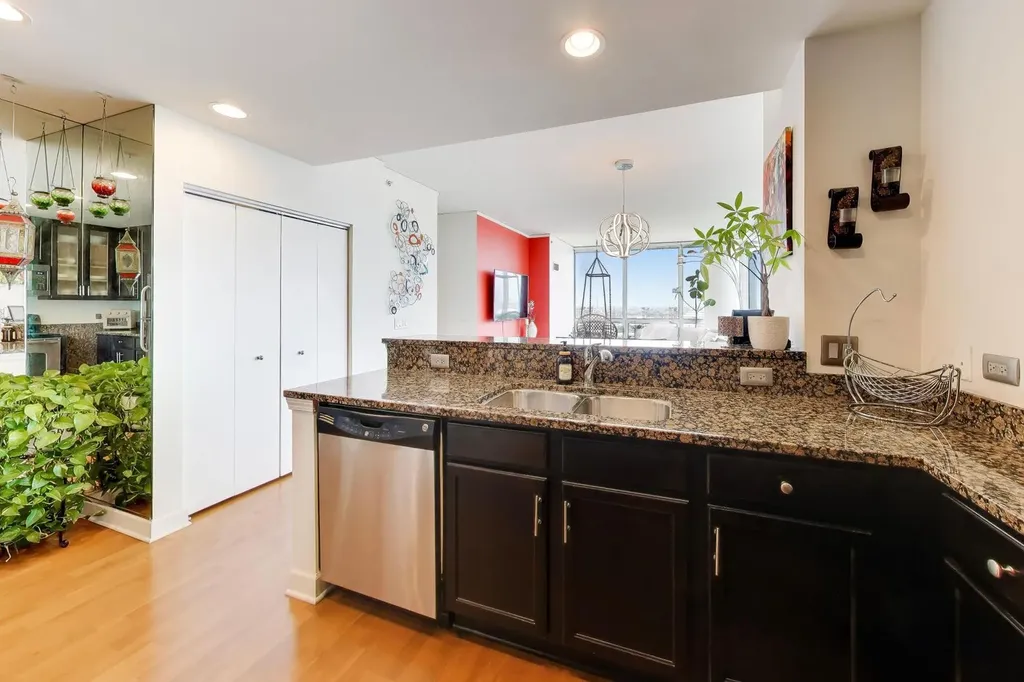 1901 South Calumet Avenue Chicago IL 60616