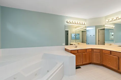 1476 Columbia Lane Barrington IL 60010