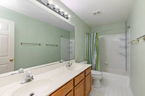 1476 Columbia Lane Barrington IL 60010
