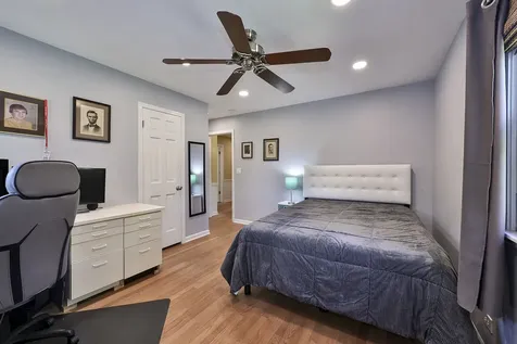 381 Grayfriars Lane Inverness IL 60067