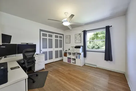 381 Grayfriars Lane Inverness IL 60067