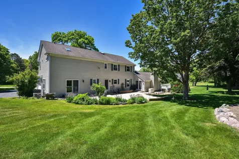 381 Grayfriars Lane Inverness IL 60067