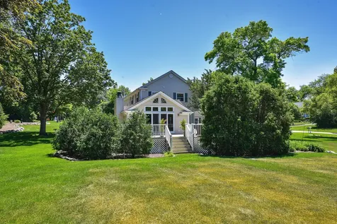 381 Grayfriars Lane Inverness IL 60067