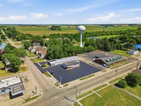 602 South Division Avenue Polo IL 61064