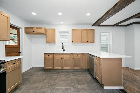 974 South Washington Avenue Kankakee IL 60901