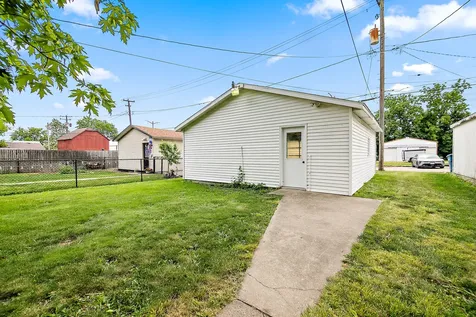 974 South Washington Avenue Kankakee IL 60901