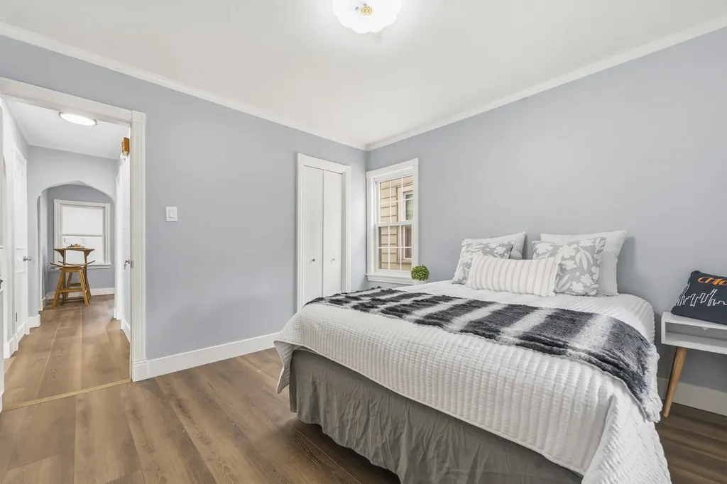3221 North Opal Avenue Chicago IL 60634