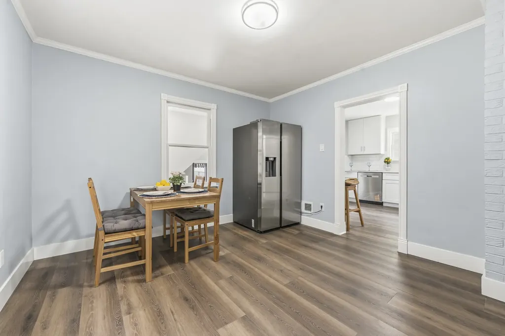 3221 North Opal Avenue Chicago IL 60634