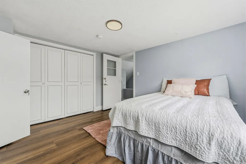 3221 North Opal Avenue Chicago IL 60634