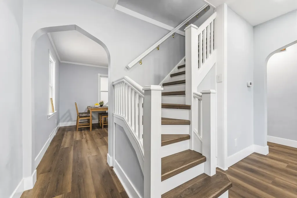 3221 North Opal Avenue Chicago IL 60634