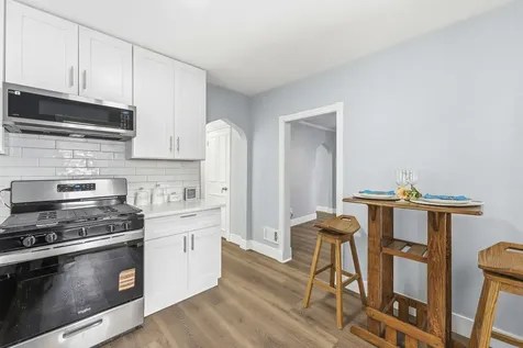3221 North Opal Avenue Chicago IL 60634