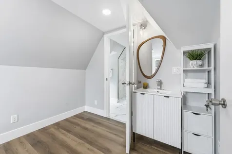 3221 North Opal Avenue Chicago IL 60634