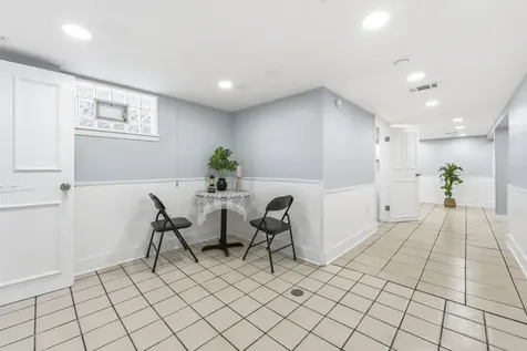 3221 North Opal Avenue Chicago IL 60634