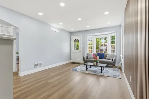 3221 North Opal Avenue Chicago IL 60634
