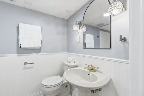 3221 North Opal Avenue Chicago IL 60634