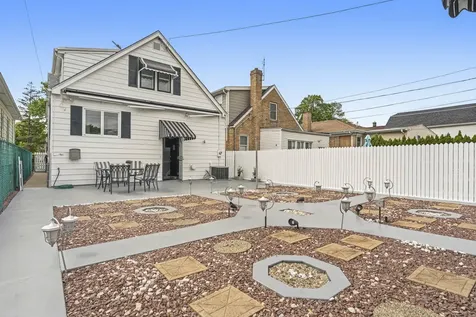 3221 North Opal Avenue Chicago IL 60634