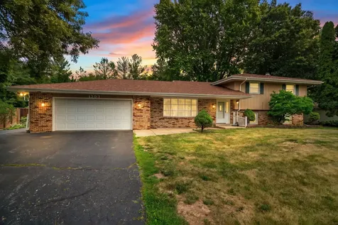 1393 Bryn Mawr Street Rockford IL 61107