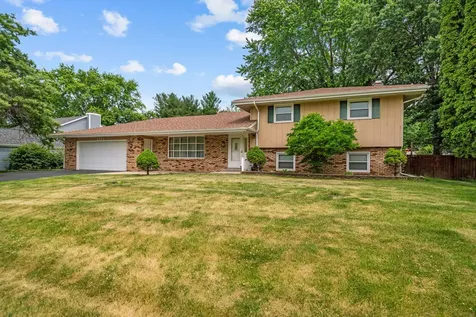 1393 Bryn Mawr Street Rockford IL 61107