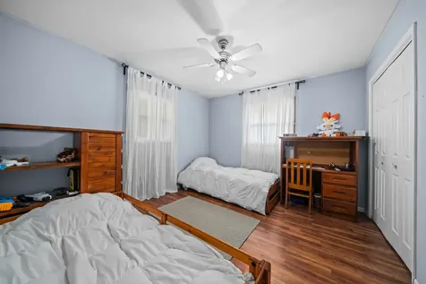 1393 Bryn Mawr Street Rockford IL 61107