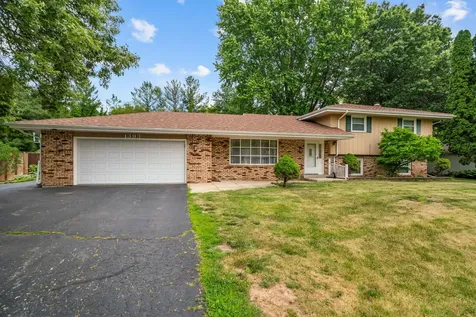1393 Bryn Mawr Street Rockford IL 61107