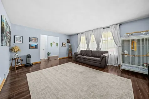 1393 Bryn Mawr Street Rockford IL 61107