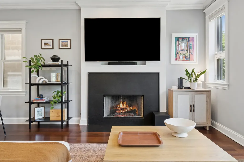 1039 West Grace Street Chicago IL 60613
