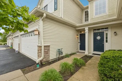 725 South Jade Lane Round Lake IL 60073