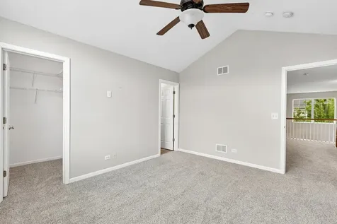 725 South Jade Lane Round Lake IL 60073