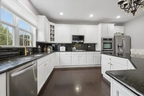 5423 Swan Circle Hoffman Estates IL 60192