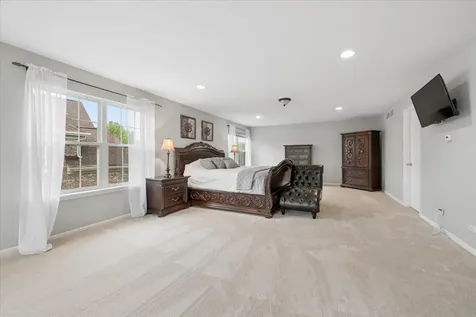 5423 Swan Circle Hoffman Estates IL 60192