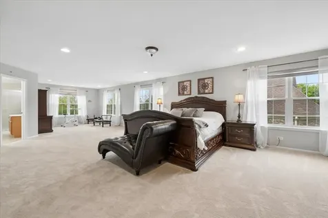 5423 Swan Circle Hoffman Estates IL 60192