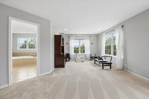 5423 Swan Circle Hoffman Estates IL 60192