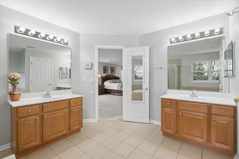 5423 Swan Circle Hoffman Estates IL 60192