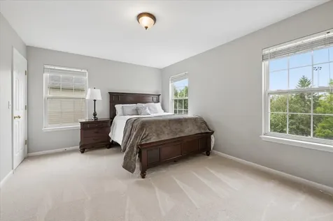 5423 Swan Circle Hoffman Estates IL 60192