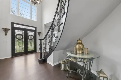 5423 Swan Circle Hoffman Estates IL 60192