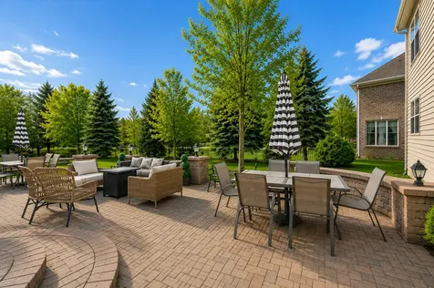 5423 Swan Circle Hoffman Estates IL 60192